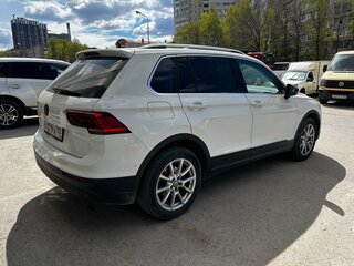 2019 Volkswagen Tiguan II, белый, 1800000 рублей, вид 5