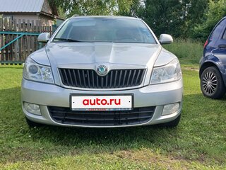 2010 Skoda Octavia II (A5) Рестайлинг, серый, 800000 рублей, вид 1
