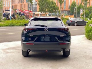 2024 Mazda CX-30 I, чёрный, 2080108 рублей, вид 4