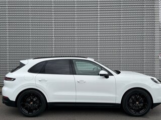 2024 Porsche Cayenne III Рестайлинг, белый, 11250000 рублей, вид 5