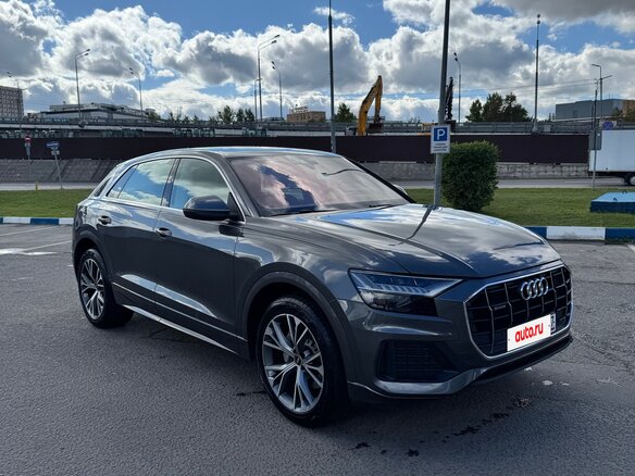 2021 Audi Q8 45 TDI I (4M), серый, 6300000 рублей - вид 2