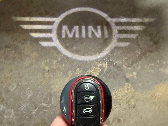 2020 Mini Hatch JCW III (F55/F56) Рестайлинг, оранжевый, 3100000 рублей - вид 35