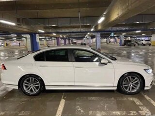 2017 Volkswagen Passat B8, белый, 2350000 рублей, вид 3