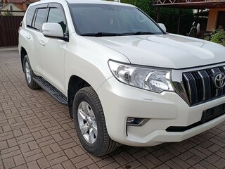 2018 Toyota Land Cruiser Prado 150 Series Рестайлинг 2, белый, 4100000 рублей, вид 2