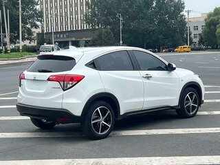 2022 Honda Vezel I Рестайлинг, белый, 1420000 рублей, вид 4