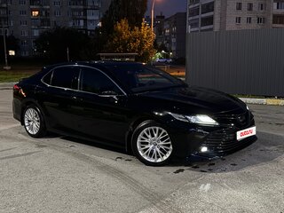 2019 Toyota Camry VIII (XV70), чёрный, 2950000 рублей, вид 2