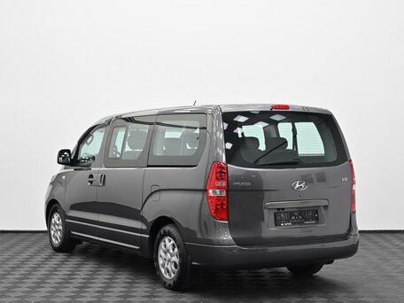 2012 Hyundai H-1 II, серый, 1375000 рублей, вид 4