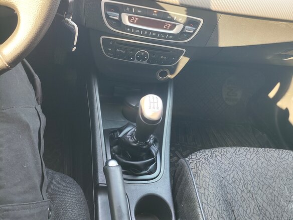 2011 Renault Fluence I, чёрный, 550000 рублей - вид 15