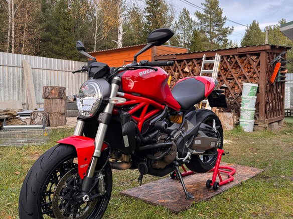 2013 Ducati Monster 821, красный, 950000 рублей - вид 5