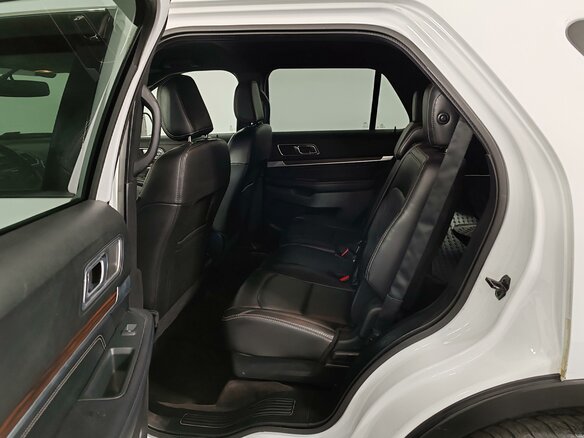 2018 Ford Explorer V Рестайлинг 2, белый, 2499000 рублей - вид 13