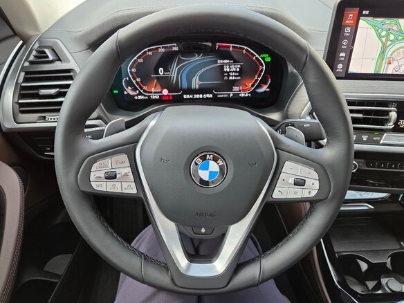 2025 BMW X4 20i II (G02) Рестайлинг, чёрный - вид 15