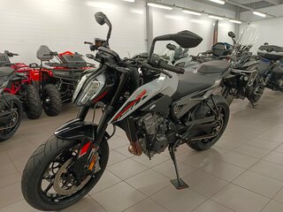 2023 KTM 790 Duke, серый, 940000 рублей, вид 5
