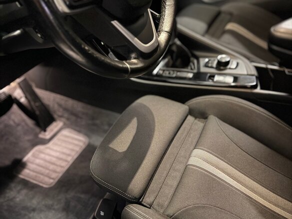 2018 BMW X1 18d xDrive II (F48), серый, 2050000 рублей - вид 13