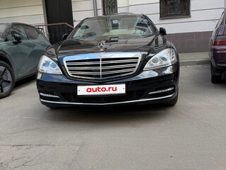 2010 Mercedes-Benz S-Класс Long 600 Guard V (W221) Рестайлинг, чёрный, 3800000 рублей, вид 2