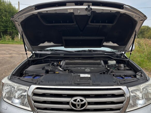 2009 Toyota Land Cruiser 200 Series, серый - вид 19