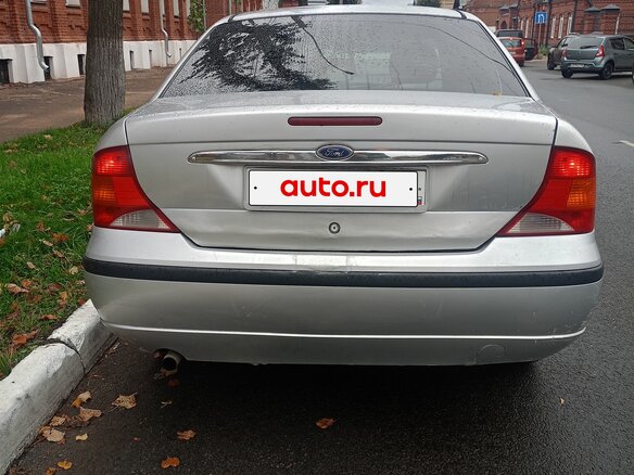 2004 Ford Focus I Рестайлинг, серый - вид 5