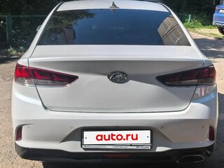 2019 Hyundai Sonata VII (LF) Рестайлинг, белый, 1560000 рублей, вид 4
