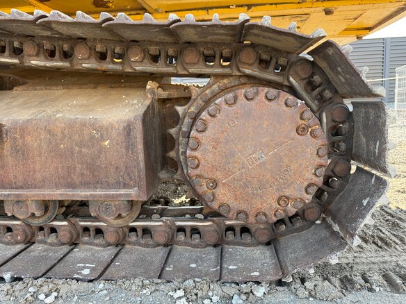 2020 Komatsu PC220-8, жёлтый, 8200000 рублей - вид 16