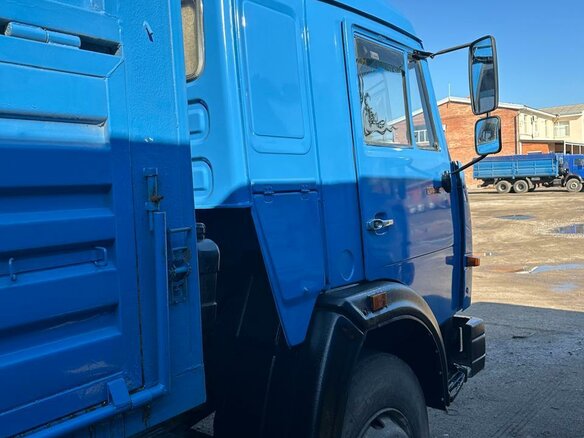 2010 КамАЗ 53215, синий, 1350000 рублей - вид 13