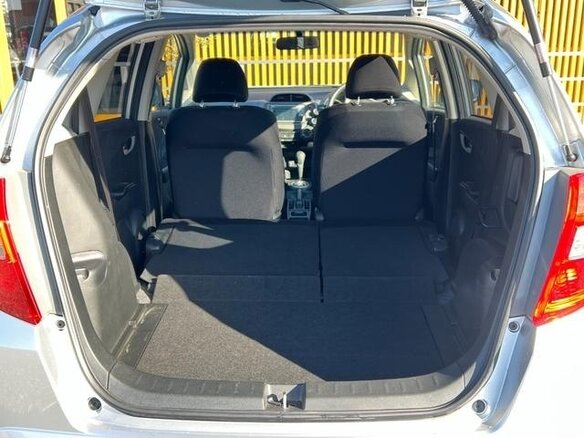 2012 Honda Fit II, серый, 610000 рублей - вид 15