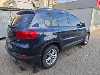 2015 Volkswagen Tiguan Euro 6 I Рестайлинг, синий, 1105000 рублей, вид 4