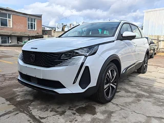 2025 Peugeot 5008 II Рестайлинг, белый, 3080000 рублей, вид 1