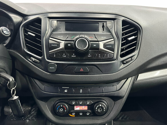 2016 Lada (ВАЗ) Vesta I, серый, 755000 рублей - вид 18