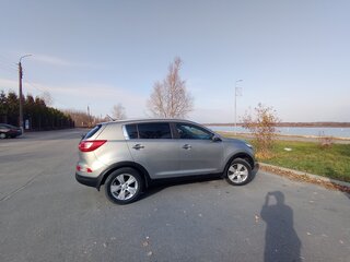 2013 Kia Sportage III, серебристый, 1350000 рублей, вид 5