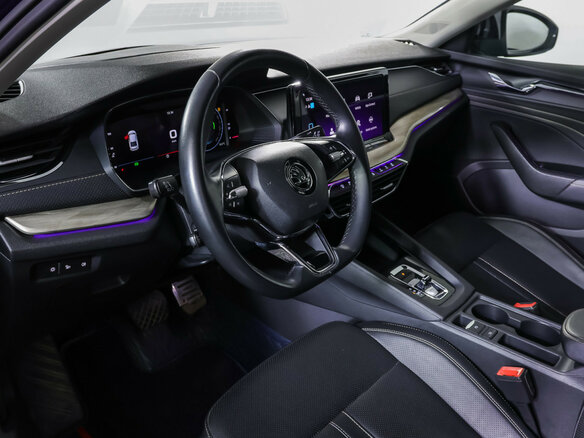2021 Skoda Octavia IV (A8), фиолетовый, 2556000 рублей - вид 14