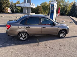 2016 Lada (ВАЗ) Granta I, коричневый, 650000 рублей, вид 3