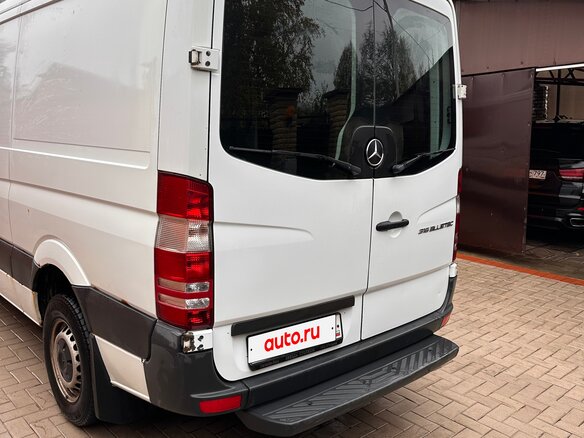 2011 Mercedes-Benz Sprinter, белый, 1900000 рублей - вид 1