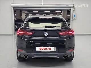 2023 BMW X2 xDrive18d I (F39), чёрный, 3410020 рублей, вид 4