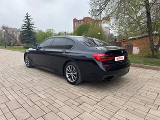 2015 BMW 7 серии Long 750Li xDrive VI (G11/G12), чёрный, 2250000 рублей, вид 5