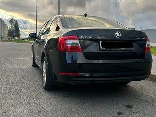 2017 Skoda Octavia III (A7) Рестайлинг, чёрный, 1495000 рублей, вид 4