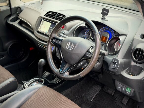 2013 Honda Fit Shuttle I Рестайлинг, серый, 980000 рублей - вид 11
