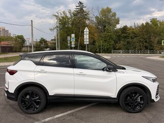 2025 Geely Coolray (Binyue L) I Рестайлинг 2, белый, 2100000 рублей, вид 4