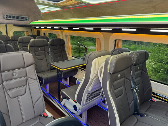2025 Mercedes-Benz Sprinter, чёрный, 23990000 рублей - вид 1