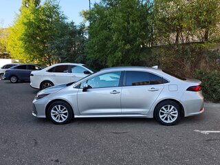2019 Toyota Corolla XII (E210), серебристый, 1450000 рублей, вид 3
