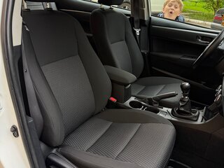 2014 Toyota Corolla XI (E160, E170, E180), белый, 1450000 рублей, вид 3