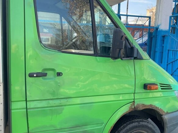 2005 Mercedes-Benz Sprinter, зелёный, 690000 рублей - вид 15