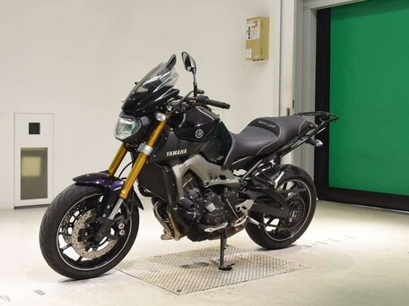 2015 Yamaha MT-09 (FZ-09), пурпурный, 777000 рублей, вид 4