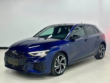 2023 Audi A3 Sportback 35 TFSI IV (8Y), синий, 2199000 рублей, вид 1