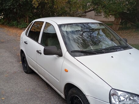 2011 Lada (ВАЗ) Kalina I, белый, 235000 рублей, вид 2