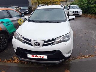2014 Toyota RAV4 IV (XA40), белый, 2200000 рублей, вид 1