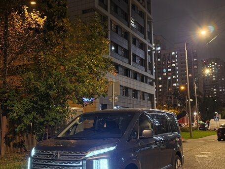 2023 Mitsubishi Delica D:5 I Рестайлинг, серый, 3310000 рублей, вид 5