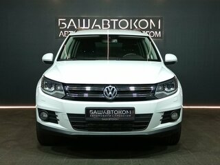 2015 Volkswagen Tiguan I Рестайлинг, белый, 1270000 рублей, вид 2