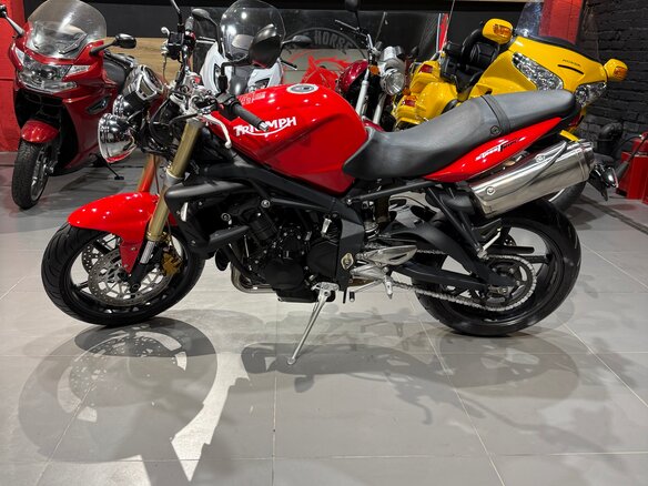 2010 Triumph Street Triple, красный, 465000 рублей - вид 15