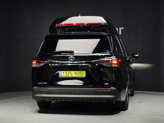 2025 Toyota Sienna IV, чёрный, 13207000 рублей, вид 4