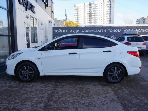 2013 Hyundai Solaris I, белый, 595000 рублей - вид 7