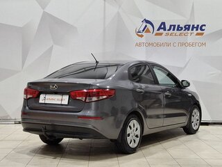2015 Kia Rio III Рестайлинг, серый, 1050000 рублей, вид 3